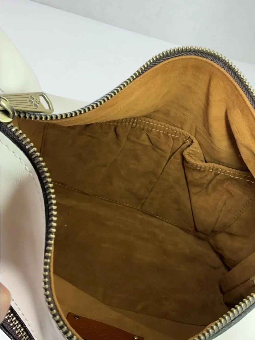Patricia Nash Elia Hobo